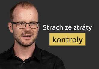 Video thumbnail: man with glasses beside the Polish text 'Strach ze ztráty kontroly' on a dark background (fear of losing control).
